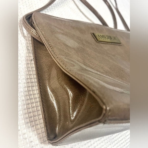 Perry Ellis America Brown Crossbody Purse - Picture 3 of 12